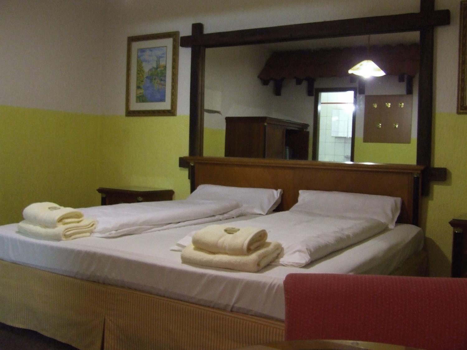 ריינברג Hotel-Restaurant Orsoyer Hof מראה חיצוני תמונה