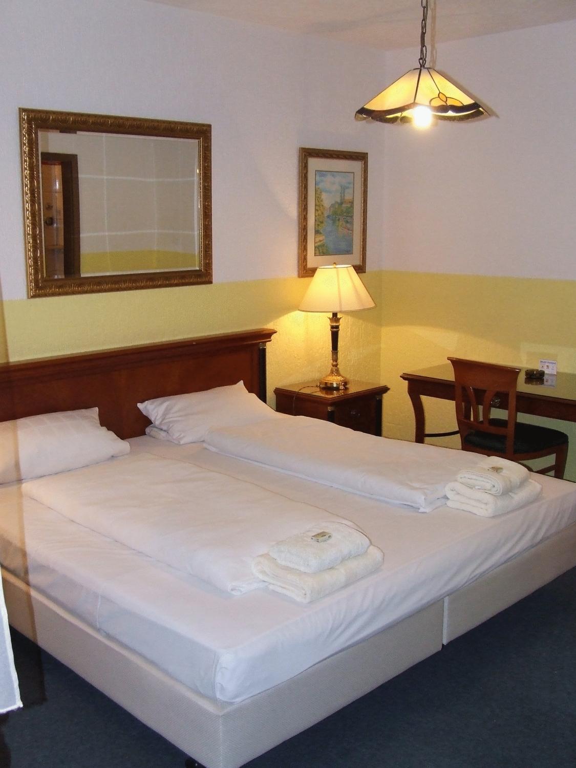 ריינברג Hotel-Restaurant Orsoyer Hof מראה חיצוני תמונה